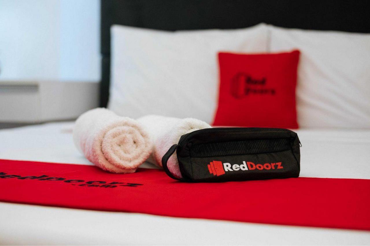 Reddoorz @ Jalan Padat Karya Prabumulih Perabumulih Kültér fotó