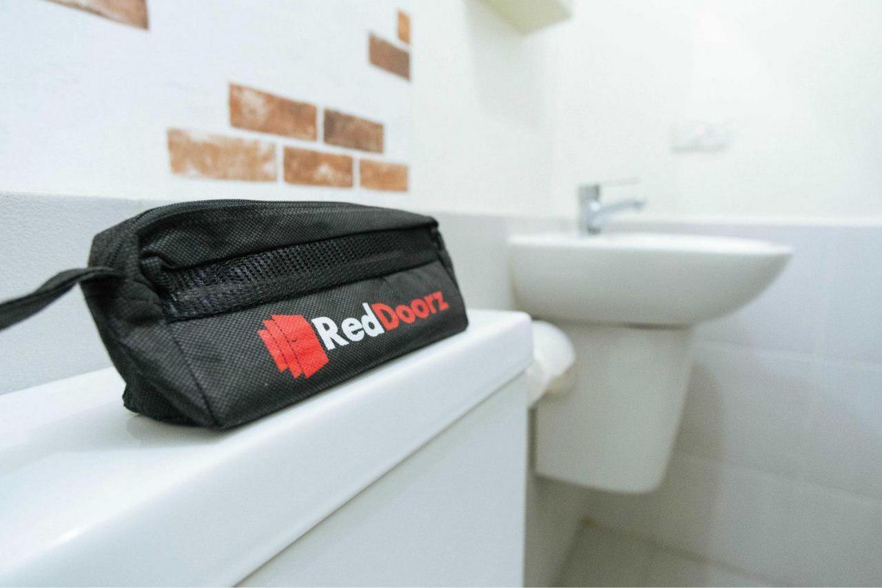 Reddoorz @ Jalan Padat Karya Prabumulih Perabumulih Kültér fotó